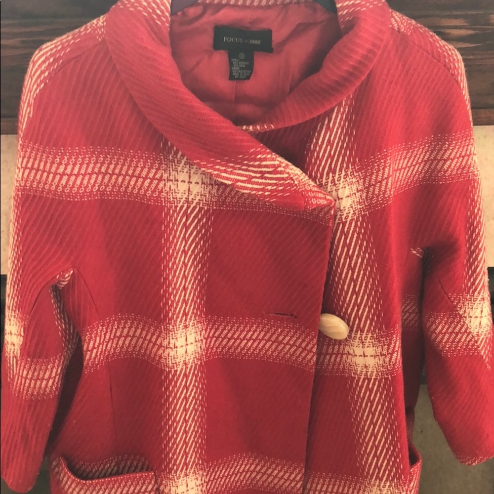 Red/white jacket